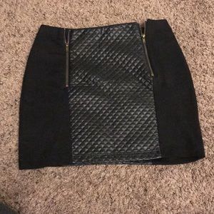 🌼3 for 15$🌼 Elegant mini skirt!